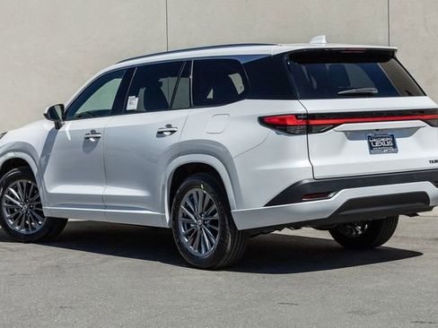 New 2026 Lexus TX 350 FWD image 3