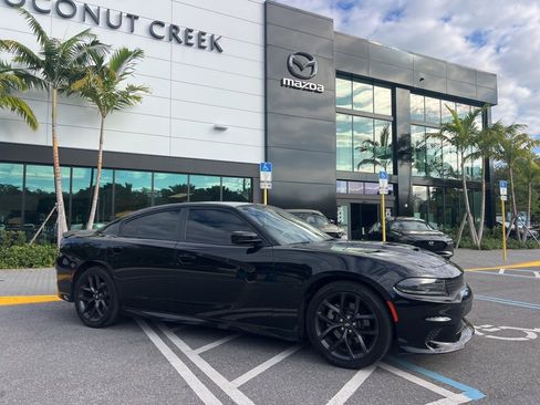 Used 2023 Dodge Charger R/T w/ Harman/Kardon Audio Group image 7