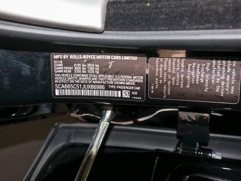 Used 2018 Rolls-Royce Wraith RWD image 56