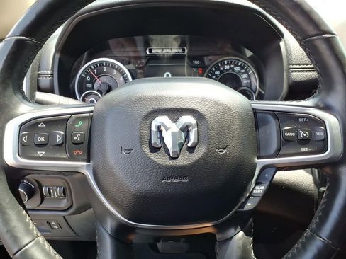 Used 2019 RAM 1500 Laramie AWD/4WD image 5
