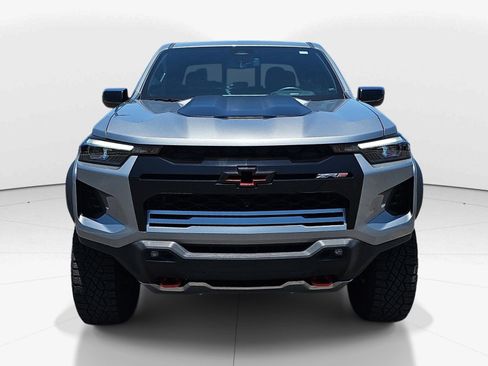 Used 2024 Chevrolet Colorado ZR2 w/ ZR2 Convenience Package III AWD/4WD image 9