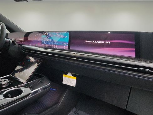 New 2025 Cadillac Escalade IQ Luxury 1 image 30