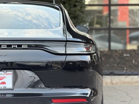 Used 2023 Porsche Panamera Platinum Edition image 16