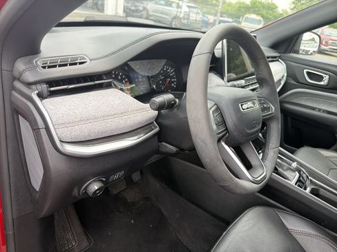 Used 2023 Jeep Compass Latitude AWD/4WD image 20
