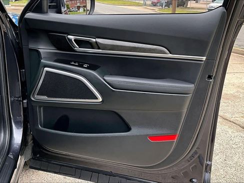 Used 2025 Kia Telluride EX X-Line AWD/4WD image 23