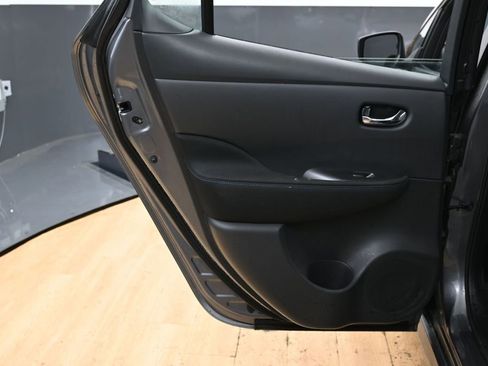 Used 2023 Nissan Leaf S FWD image 36