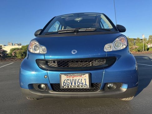 Used 2009 smart fortwo pure RWD image 3