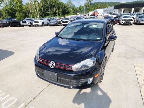Used 2014 Volkswagen GTI Wolfsburg Edition FWD image 2