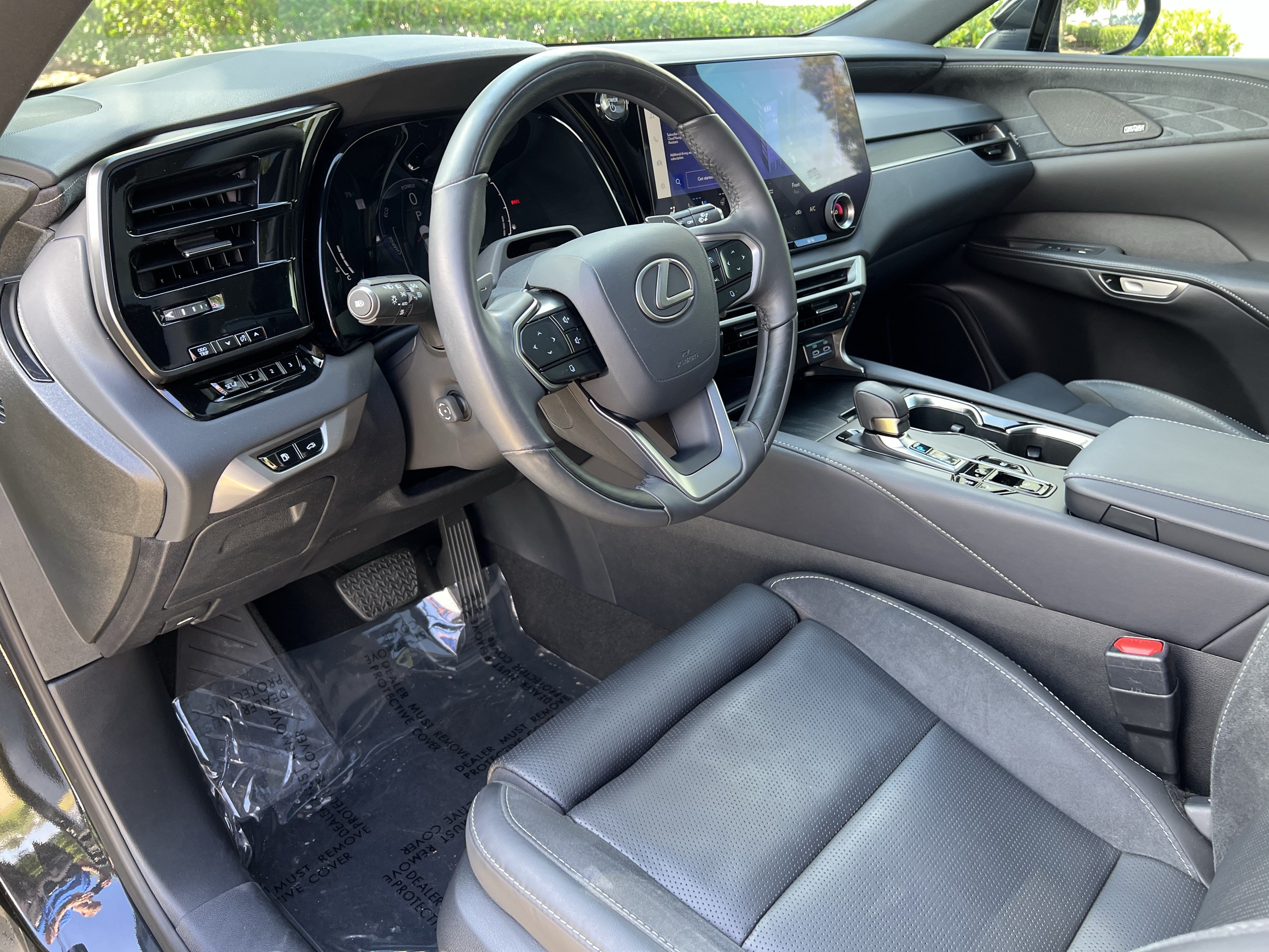 Used 2024 Lexus RX 350h w/ Convenience Package AWD/4WD image 17
