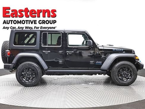Used 2023 Jeep Wrangler Unlimited w/ Cold Weather Group AWD/4WD image 4