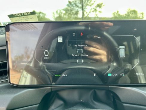 Used 2024 Kia EV9 Wind image 21