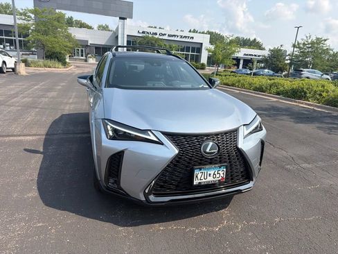 Used 2024 Lexus UX 250h F Sport AWD/4WD image 12