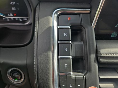 Used 2024 Chevrolet Tahoe LT AWD/4WD image 22