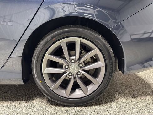 Used 2020 Honda Civic EX image 17