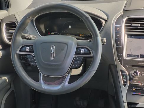 Certified 2019 Lincoln Nautilus Reserve AWD/4WD image 28