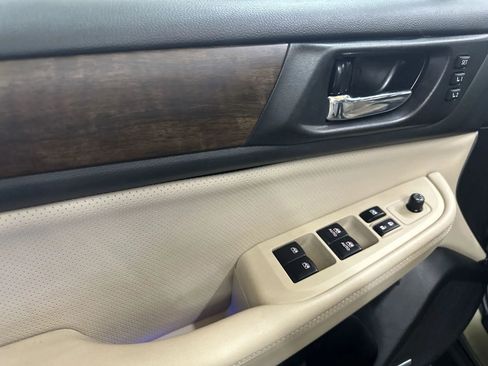 Used 2016 Subaru Outback 2.5i Limited image 15