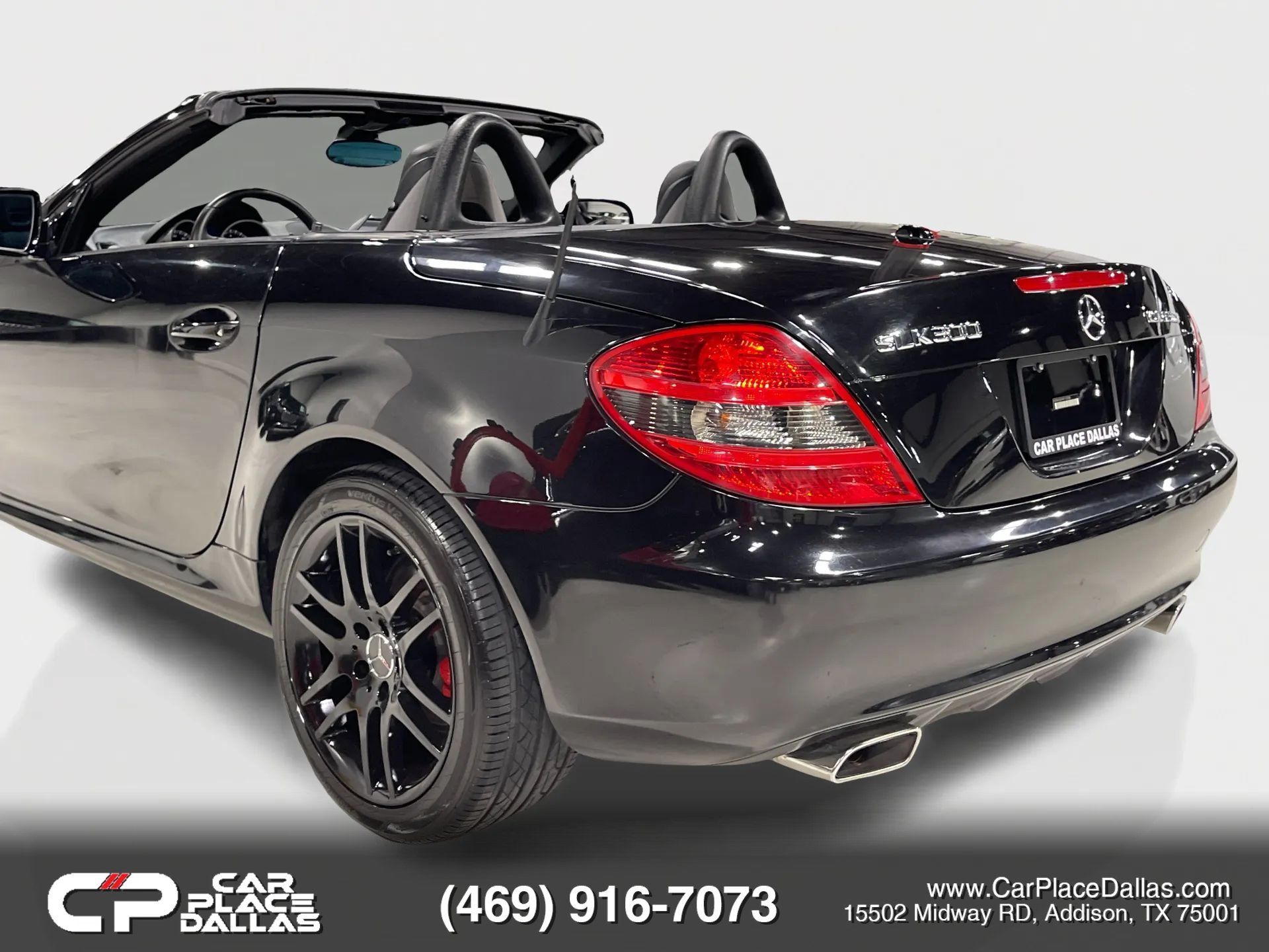 Used 2009 Mercedes-Benz SLK 300 image 12