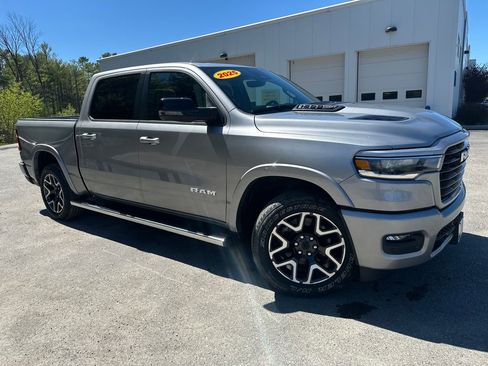 Used 2025 RAM 1500 Laramie w/ Sport Appearance Package AWD/4WD image 7