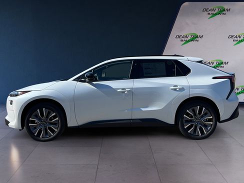 New 2026 Subaru Solterra image 4