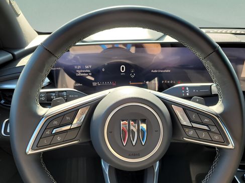 New 2025 Buick Enclave Preferred w/ Power Package image 31