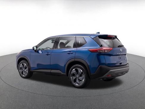 Used 2025 Nissan Rogue SV FWD image 7