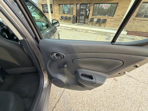 Used 2013 Nissan Versa S Plus image 25