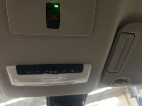 New 2025 Nissan Versa SR image 53