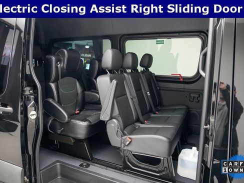 Used 2024 Mercedes-Benz Sprinter 2500 image 5