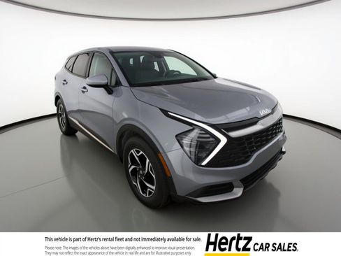 Used 2025 Kia Sportage LX image 1