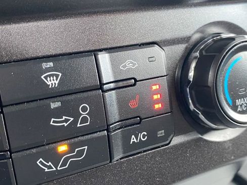 Used 2019 Ford F150 XLT w/ Equipment Group 302A Luxury image 31