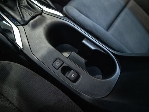 Used 2023 Toyota Corolla LE image 28