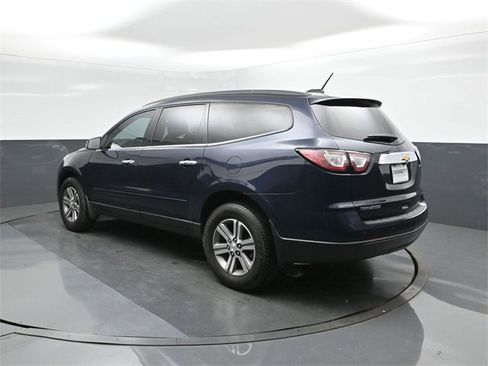 Used 2017 Chevrolet Traverse LT image 5