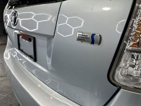 Used 2012 Toyota Prius V Two FWD image 32
