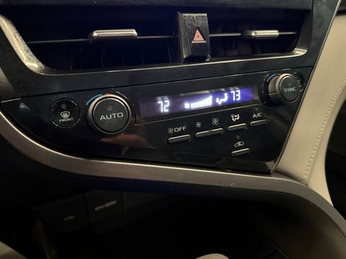 Used 2022 Toyota Camry LE image 13