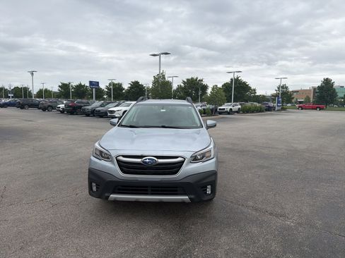 Used 2022 Subaru Outback Limited AWD/4WD image 8