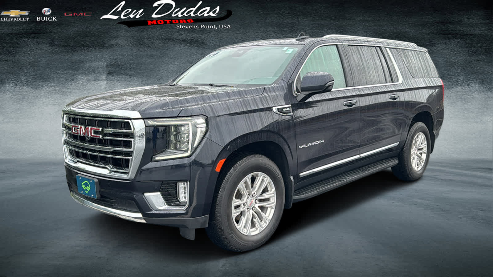 Certified 2023 GMC Yukon XL SLT w/ SLT Premium Package AWD/4WD image 2