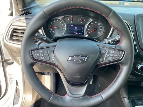 Used 2023 Chevrolet Equinox RS image 10