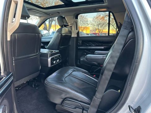 Used 2019 Ford Expedition Platinum image 21