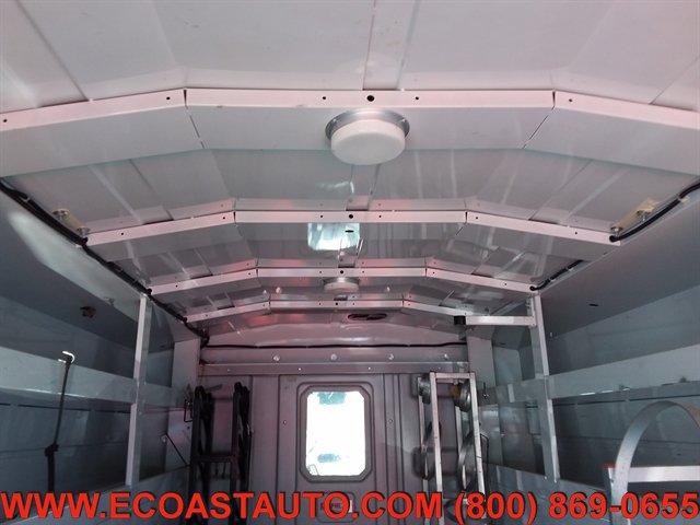 Used 2017 Ford Transit 250 138 w/ Exterior Upgrade Package RWD image 14