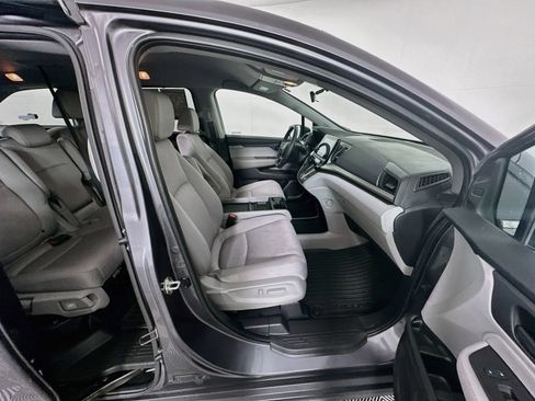 Used 2019 Honda Odyssey EX image 28