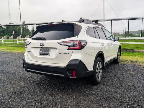 Used 2022 Subaru Outback Premium AWD/4WD image 5