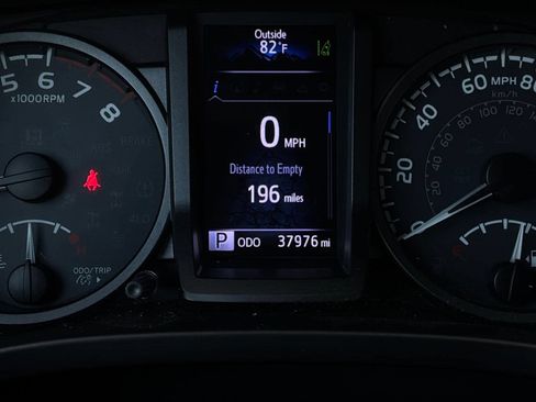 Used 2019 Toyota Tacoma TRD Sport w/ Technology Package AWD/4WD image 37