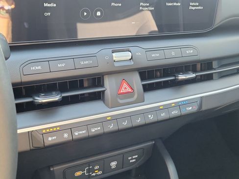 New 2026 Kia K4 FWD image 30