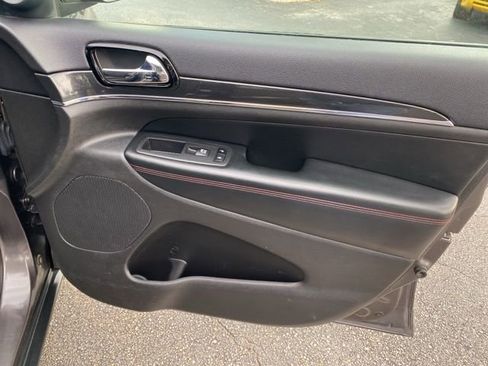 Used 2019 Jeep Grand Cherokee Trailhawk image 29