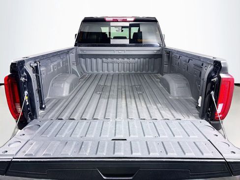 Used 2021 GMC Sierra 3500 Denali w/ Denali Black Diamond Edition image 31