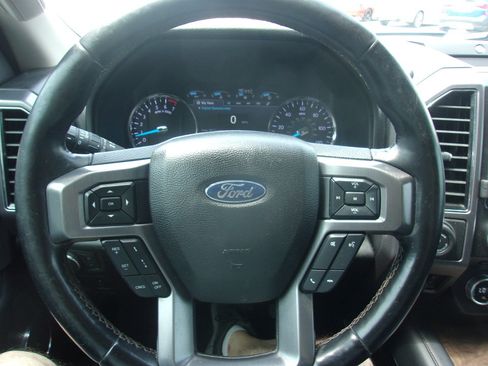 Used 2018 Ford Expedition Max Platinum AWD/4WD image 8