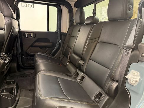 Used 2025 Jeep Gladiator Sport AWD/4WD image 15