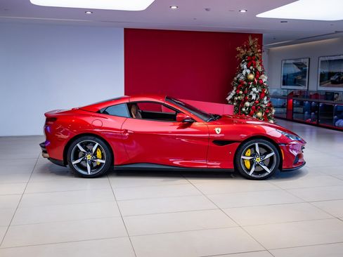 Used 2022 Ferrari Portofino M image 36