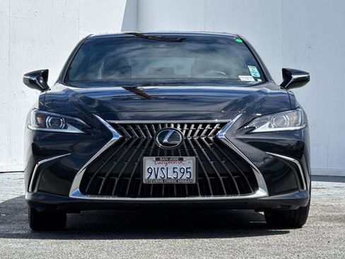 Used 2024 Lexus ES 300h w/ Premium Package FWD image 8