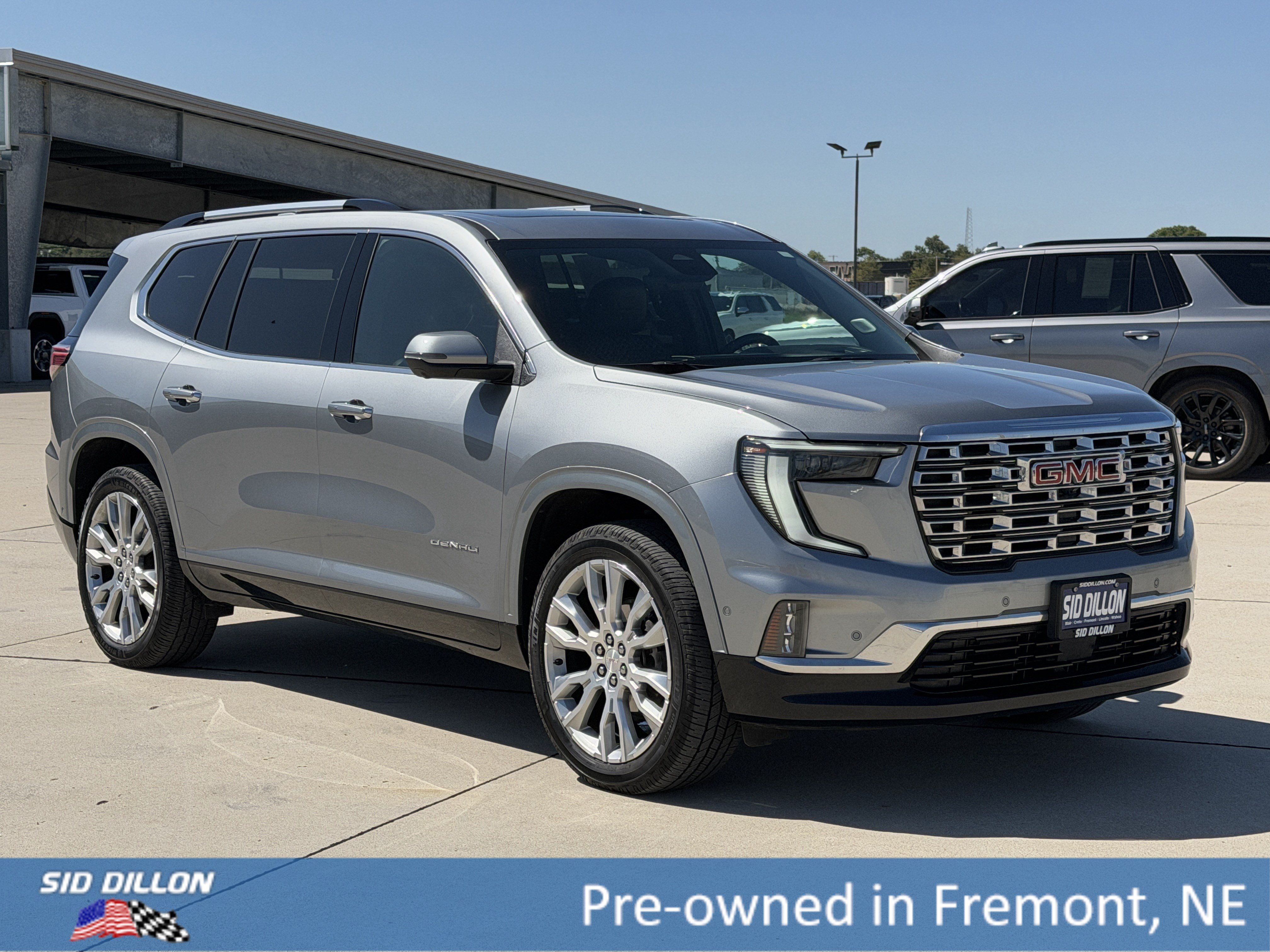 Certified 2024 GMC Acadia Denali w/ Super Cruise Package AWD/4WD image 2